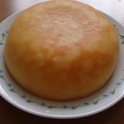 量を半分にして3合炊きで作りました！ふわふわしっとりでとても美味しかったです～(*´∀`)♪